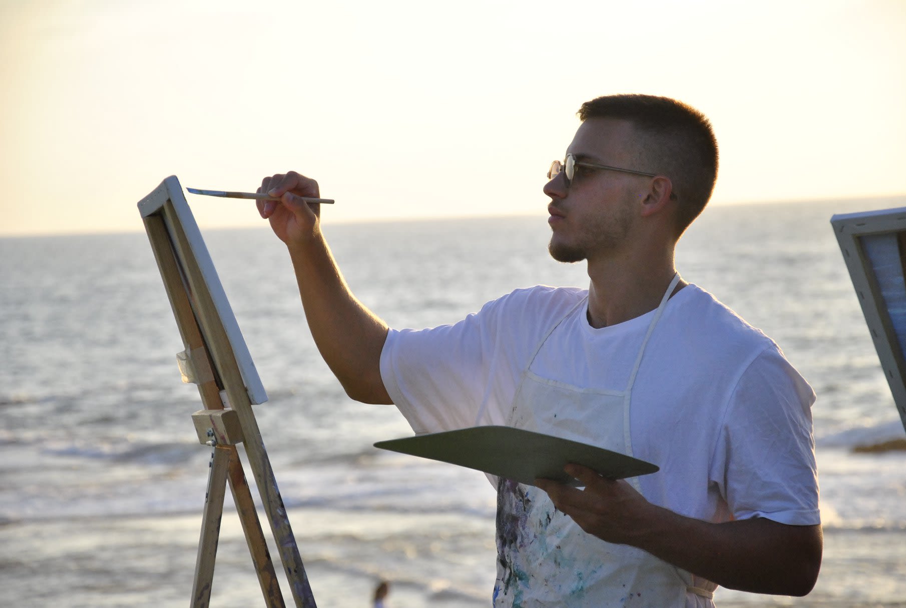 אמנות מול הים: שיעור ציור על החוף