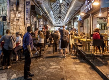סיור ברים ואלכוהול בשוק מחנה יהודה