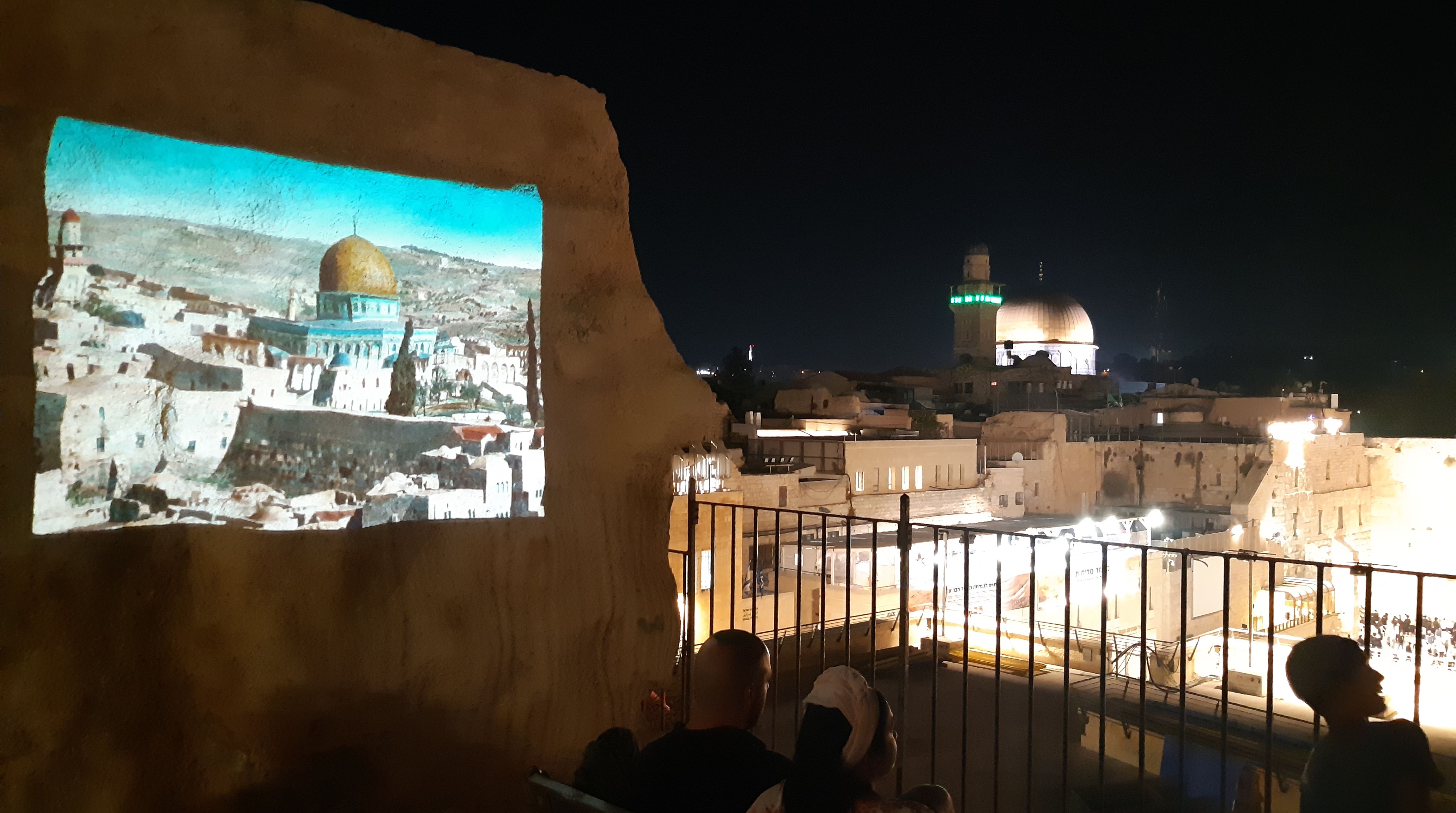 פנס הקסם בירושלים: סיור משולב בהקרנת תמונות היסטוריות