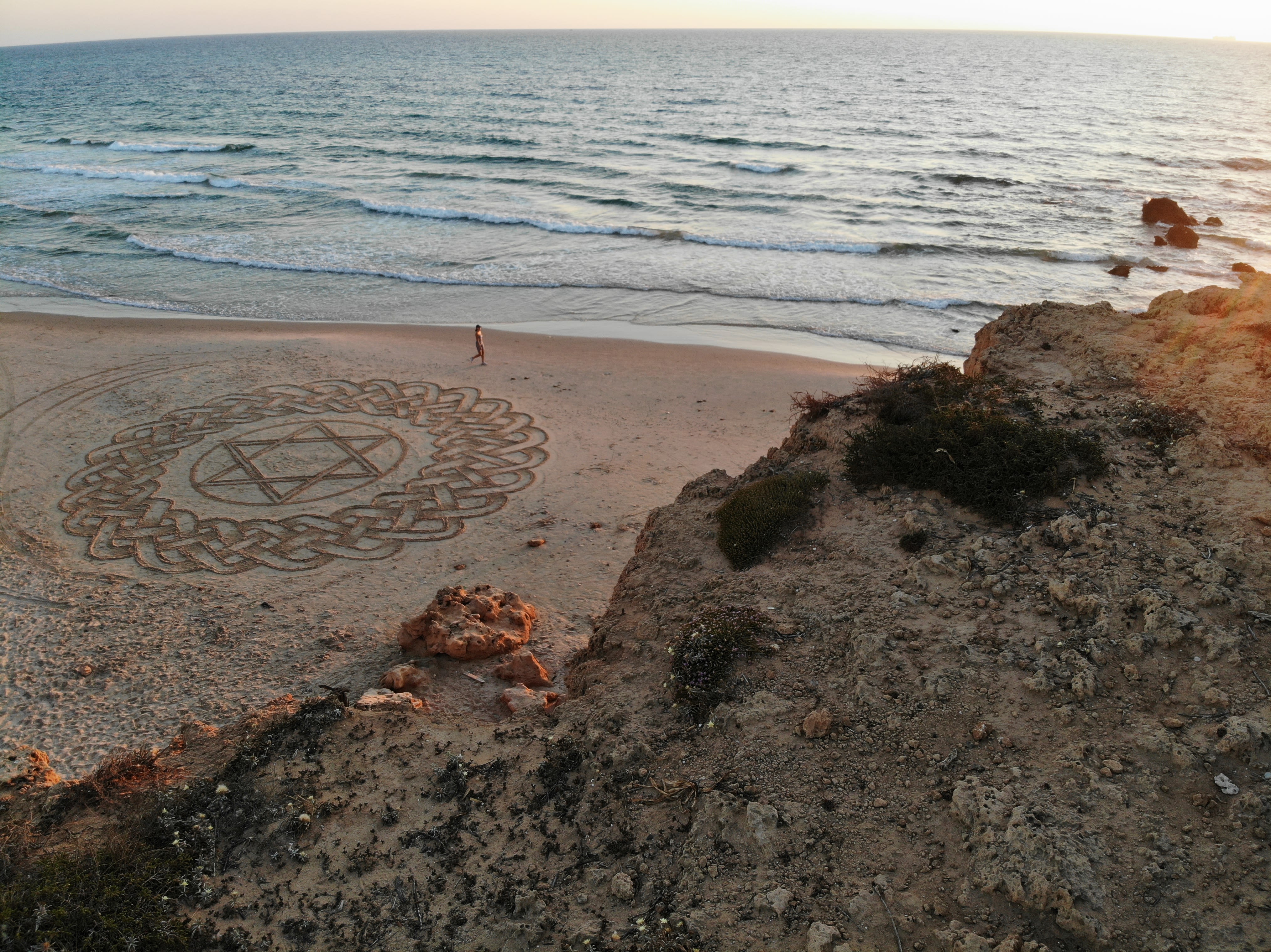 מנדלות חוף בנתניה: בואו לצייר מול הנוף הכי יפה בטבע