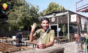 אוכל וסיפורים במתחם התחנה בירושלים: סיור עצמאי מודרך