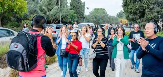 יאללה דיסקו ירושלים: סיור אזניות בתנועה בעיר הקדושה