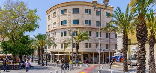 ספיישל Funzing: מלון קסום בכרמל וסיור סודות בעיר חיפה