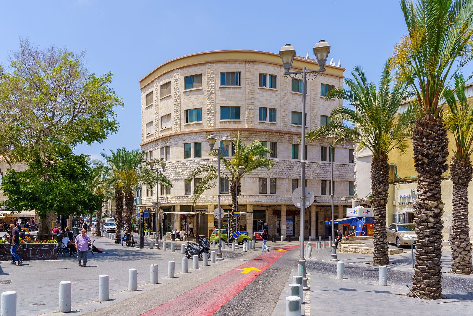 ספיישל Funzing: מלון קסום בכרמל וסיור סודות בעיר חיפה