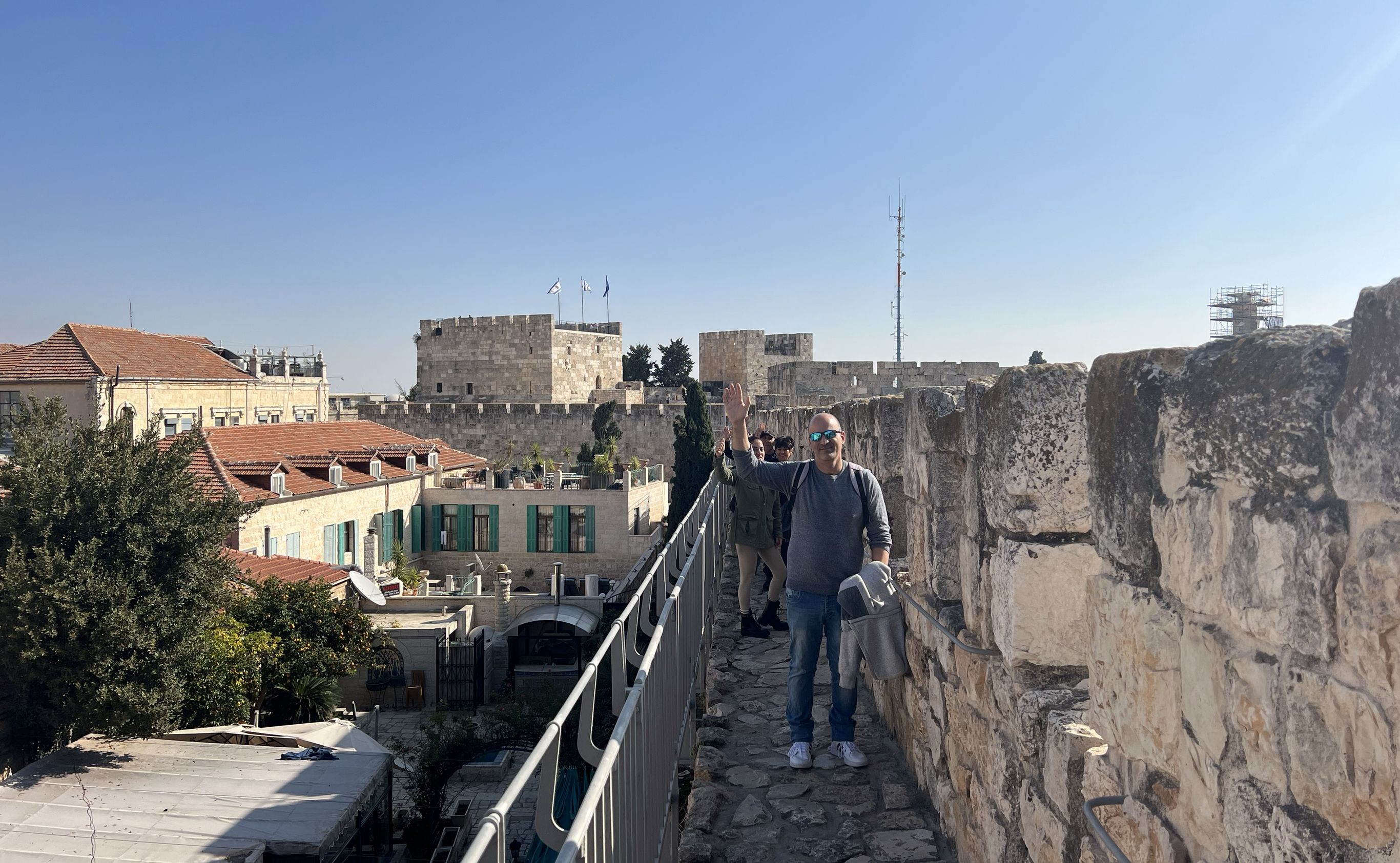 ירושלים של מעלה: סיור על טיילת החומות הצפונית